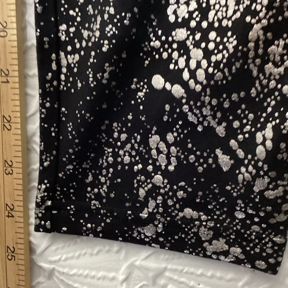 NWT Torrid black and metallic patterned Leggings size 3 plus - Picture 9 of 11